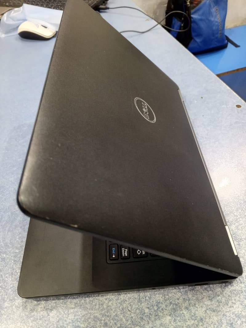 DELL 5470 Ci7 6th Gen 8 gb 512 SSD 2 GB graphics 4