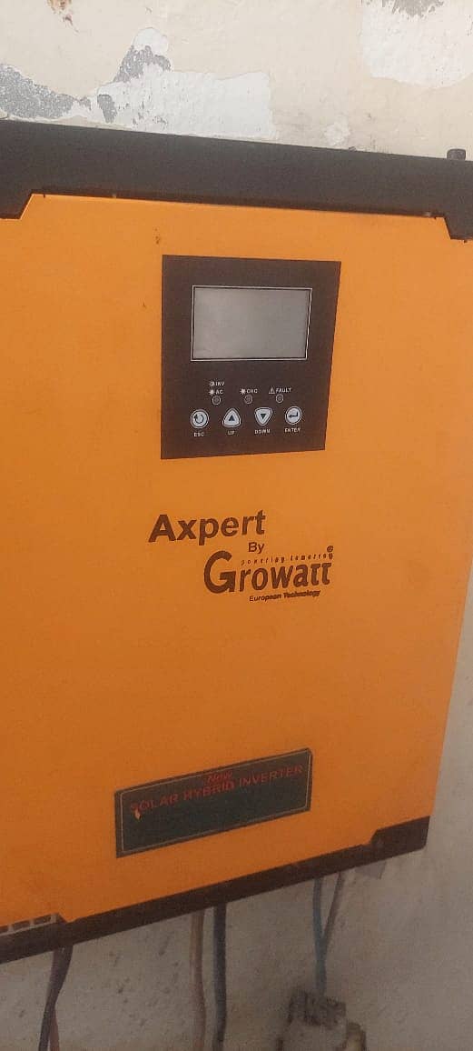 Growatt Invertor in Good Condition 0