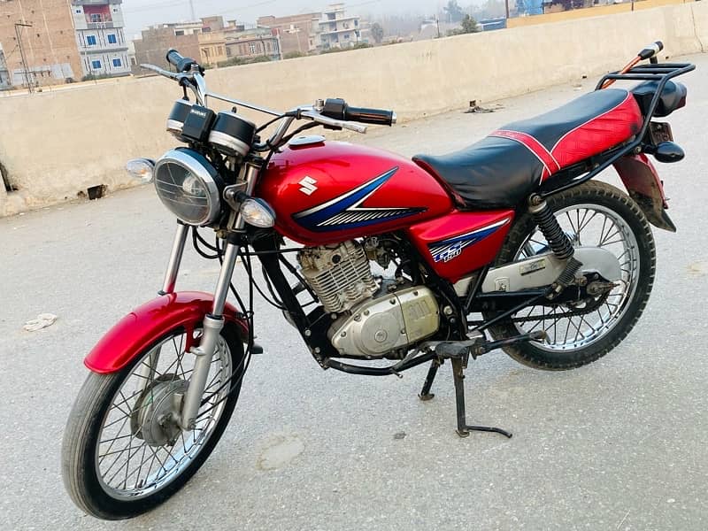 Suzuki gs 150 13