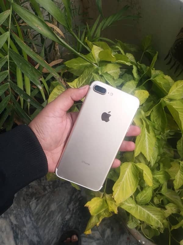 iphone 7 plus PTA Approved 128GB 2