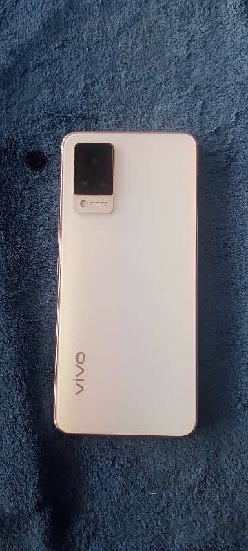 VIVO V21 8+4/128 2