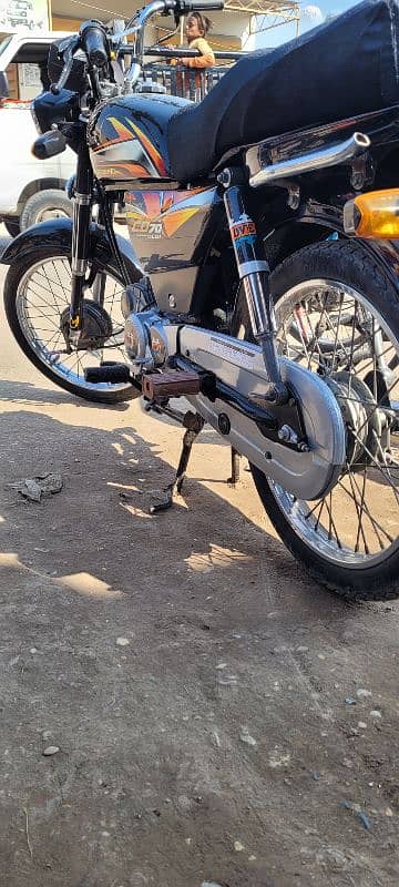 Honda hydrabad nmber genion bike mble nmber 03146896655 2