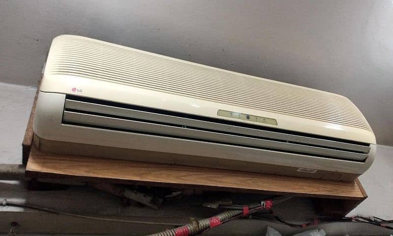 split AC 0