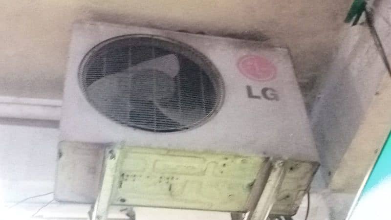 split AC 1