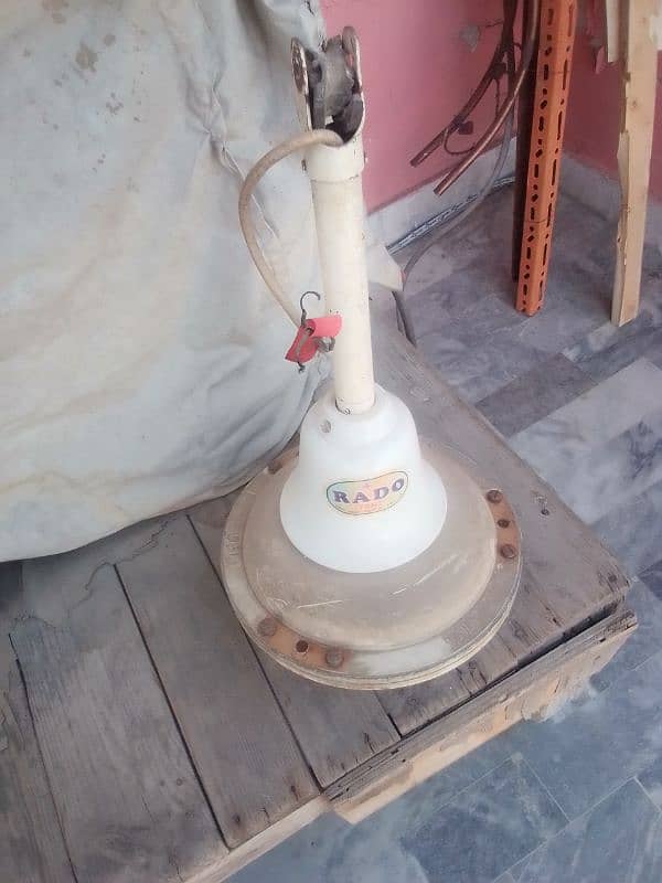 urgent sale ceiling fan I am good condition 4