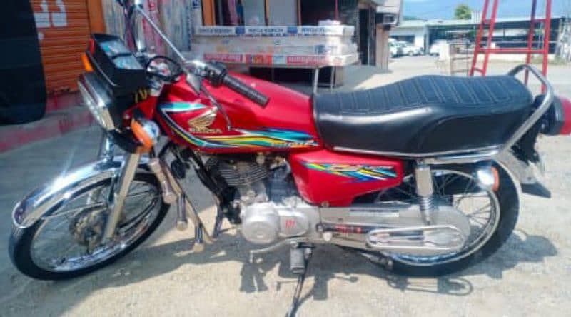 Honda CG 125 2018 model bike for sale call on 0318,4661884 1