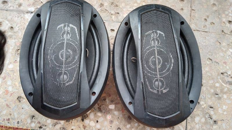 speaker 1100watt full new best conditions 0