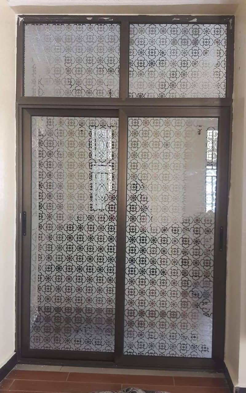 Upvc Windows/Aluminium Windows/Railling/Iron Gates/Glass work 7