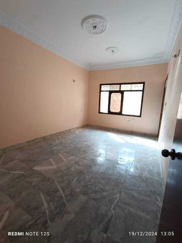 Ground Floor Portion available for Rent. 3 Bed DD, At Prime Location of KDA OverSeas Banglows 5