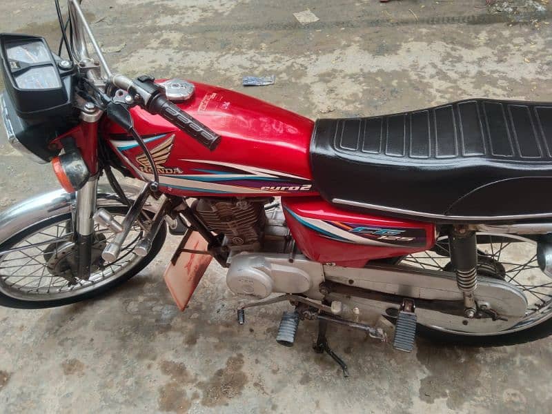 Honda 125 for sale no any single falt 0