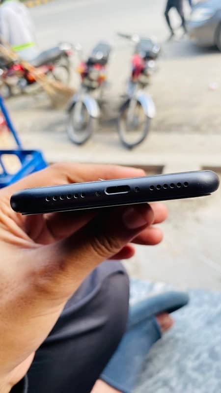 apple iphone 11 Non Pta 1