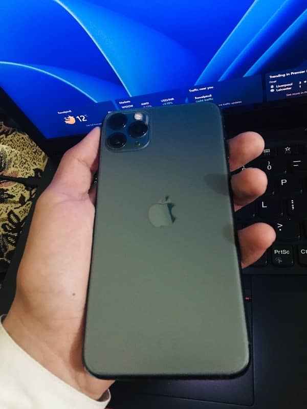 iPhone 11 Pro Max 0