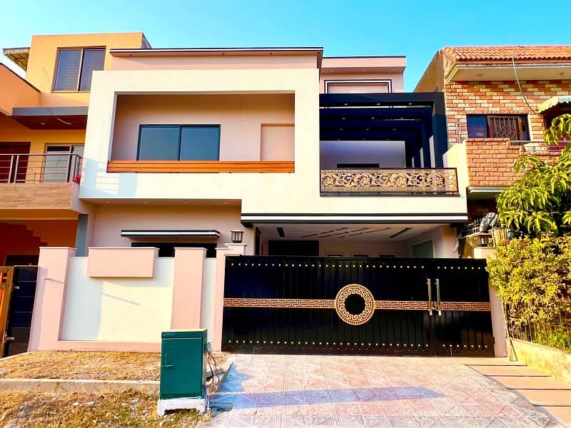 8 MARLA BRAND NEW HOUSE FOR SALE MULTI F-17 ISLAMABAD ALL FACILITY AVAILABLE CDA APPROVED SECTOR MPCHS 1