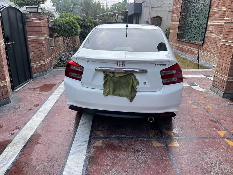 Honda City IVTEC 2018 orginal condition Apna name see in DHA 3