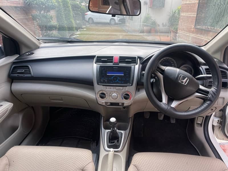 Honda City IVTEC 2018 orginal condition Apna name see in DHA 7