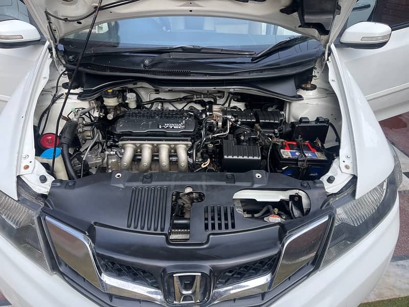 Honda City IVTEC 2018 orginal condition Apna name see in DHA 11