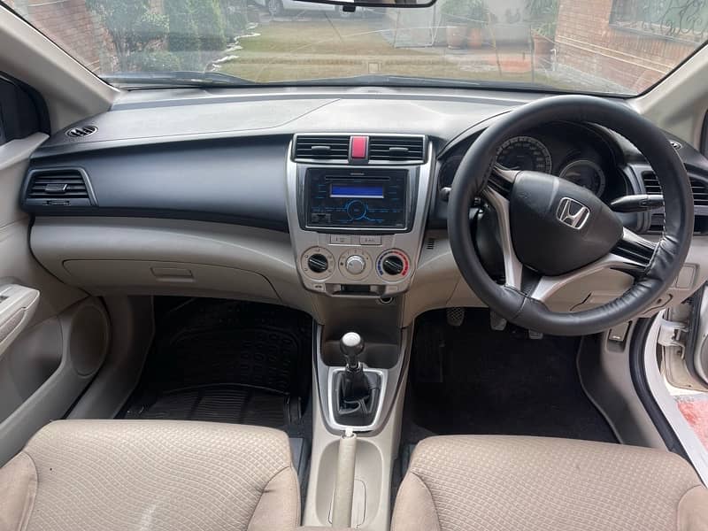 Honda City IVTEC 2018 orginal condition Apna name see in DHA 16