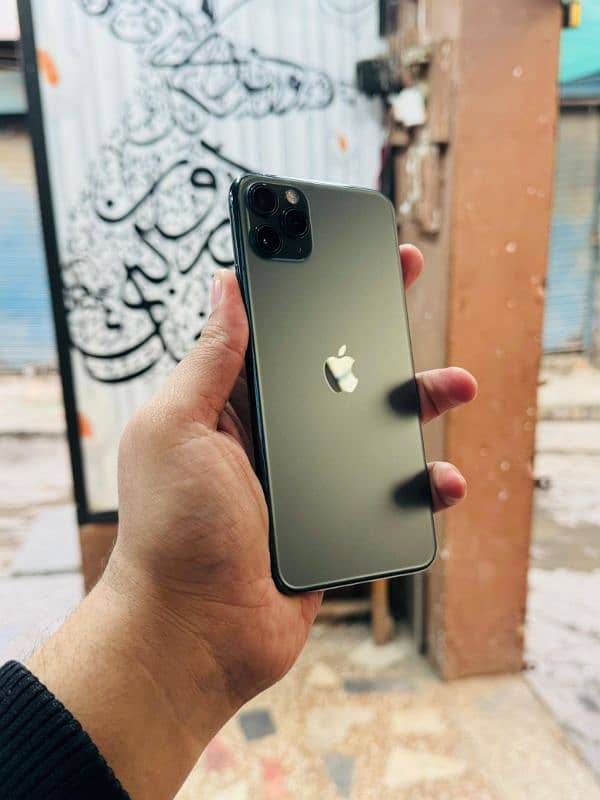 iphone 11 Pro Max Approved With Box 2