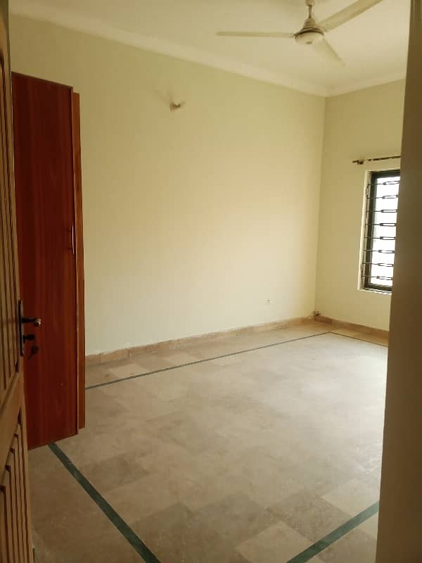 3 Bed Upper Portion for Rent Pakistan Town Phase 2 6