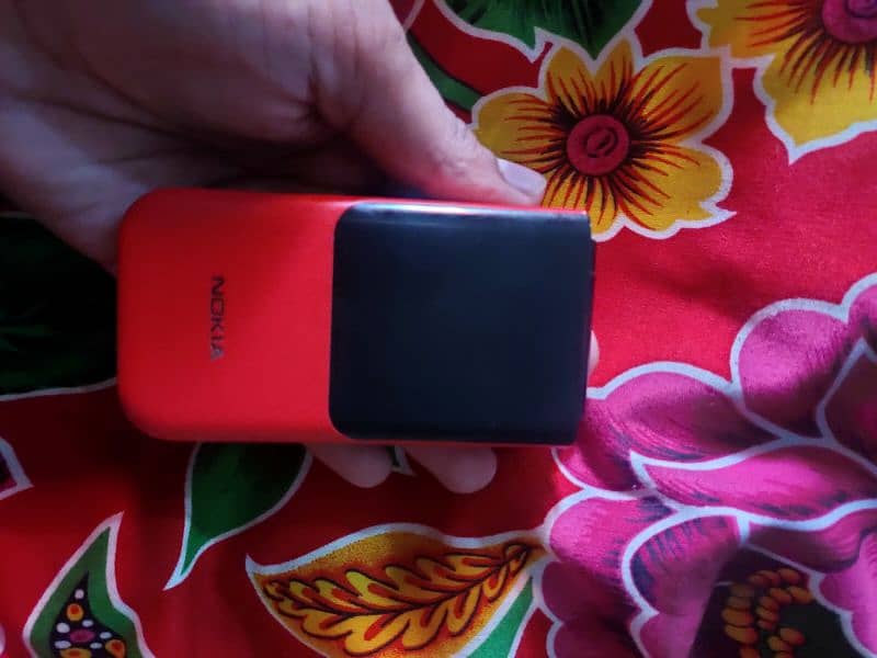 Nokia 2720 with box 6