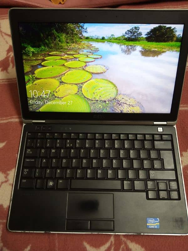 Dell Latitude E6220 1