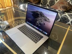 Apple Laptop MacBook Pro2016,15"Ratina Dsply, Core i7,16GB Ram,1TB SSD