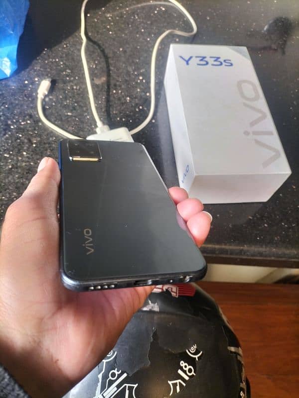 Vivo y33s  8+4/128 with box and original charger 5