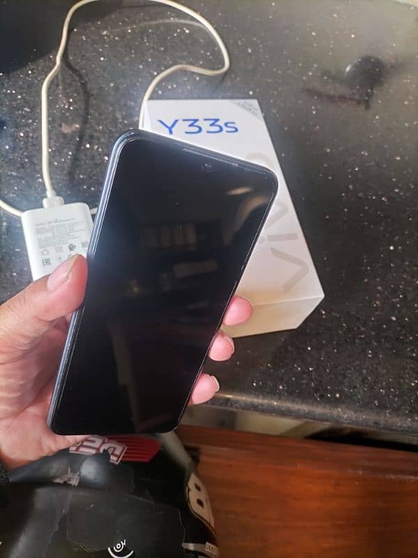 Vivo y33s  8+4/128 with box and original charger 7