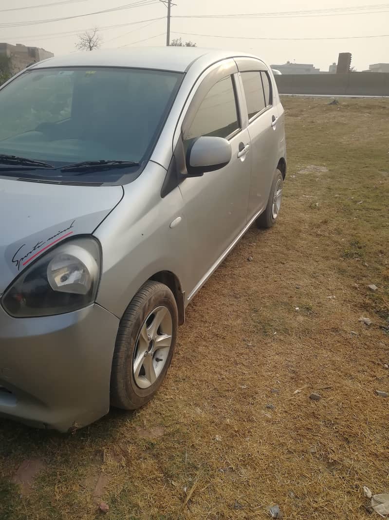 Daihatsu Mira 2011/15 5