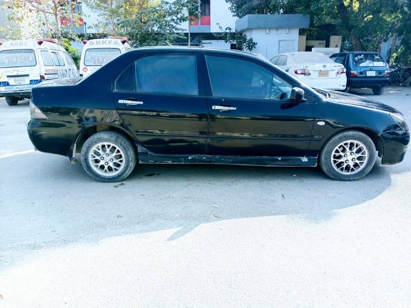 Mitsubishi Lancer 2005 1