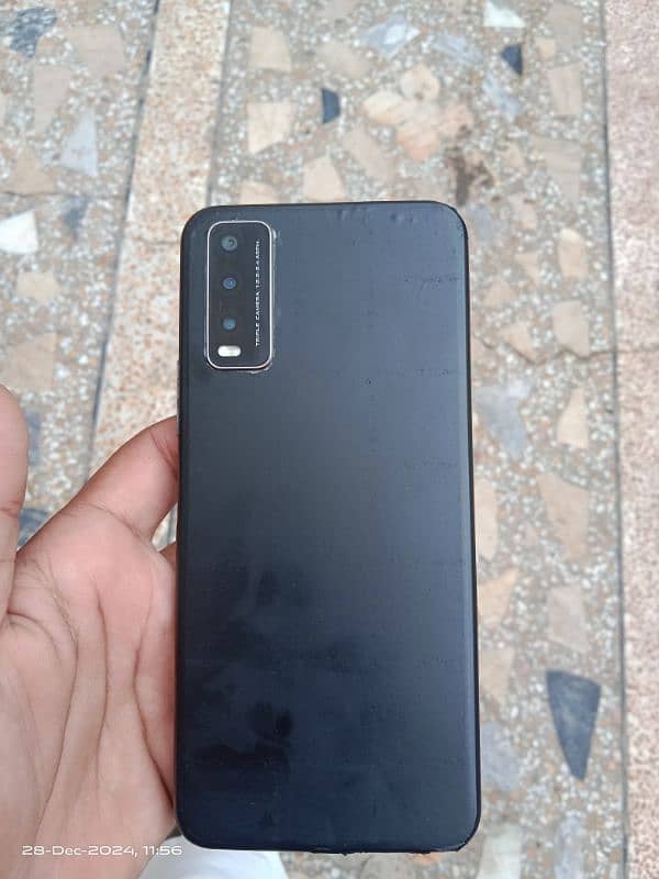 vivo y 20 mobile godd condition num 03095067895 6