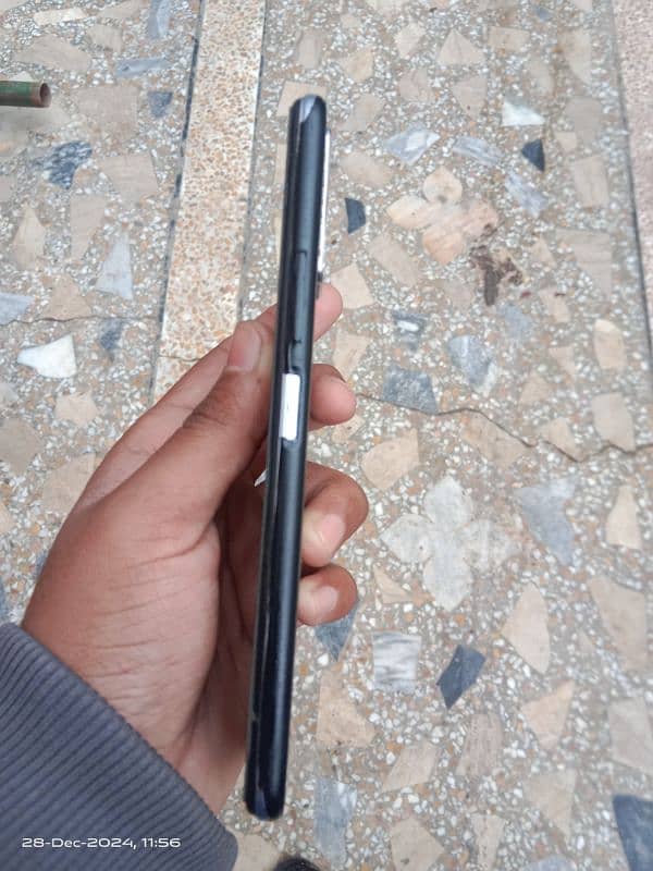 vivo y 20 mobile godd condition num 03095067895 7