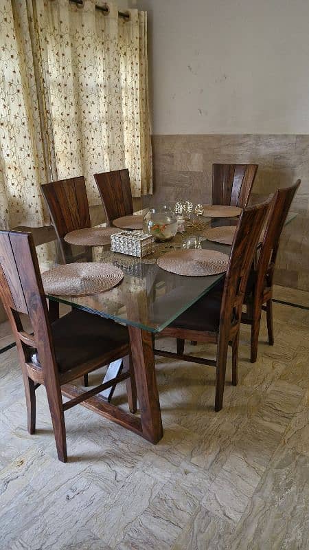 6 seater dining table 0