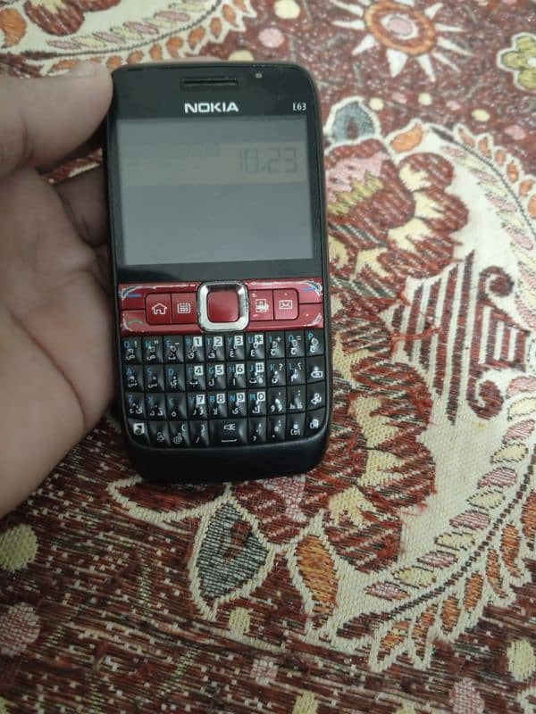 Nokia E63 0