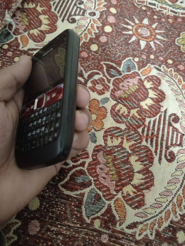 Nokia E63 2