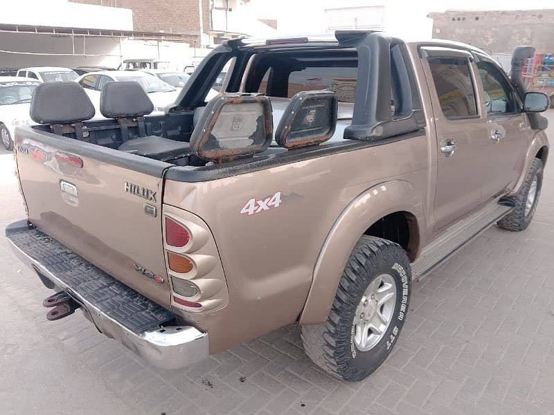 Toyota Hilux 2005 3