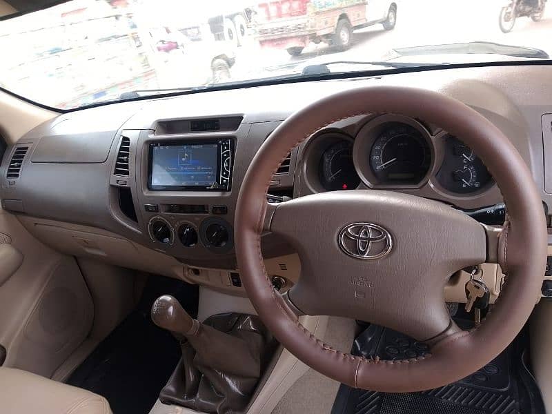 Toyota Hilux 2005 9