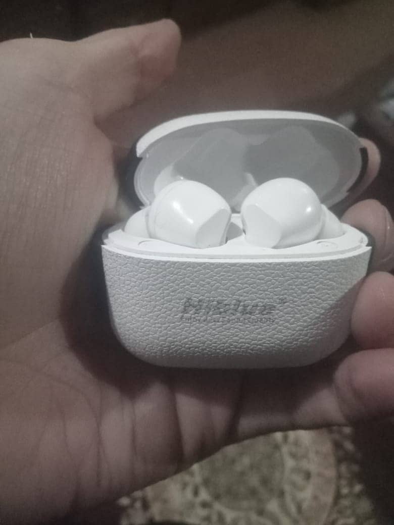 airpods 0