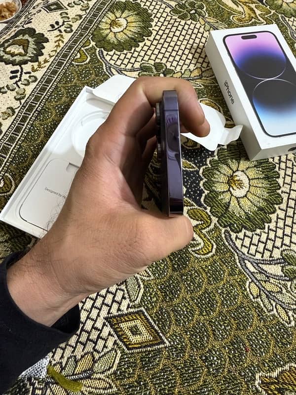 Apple iphone 14 pro 256gb 4 months sim time 3