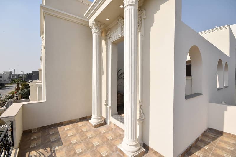 CAPITAL GROUP OFFER ORIGINAL PICS OUT CLASS 10 MARLA SLIGHTLY USED JUST LIKE BRAND NEW HOUSE FOR SALE IN DHA PHASE 5. 10