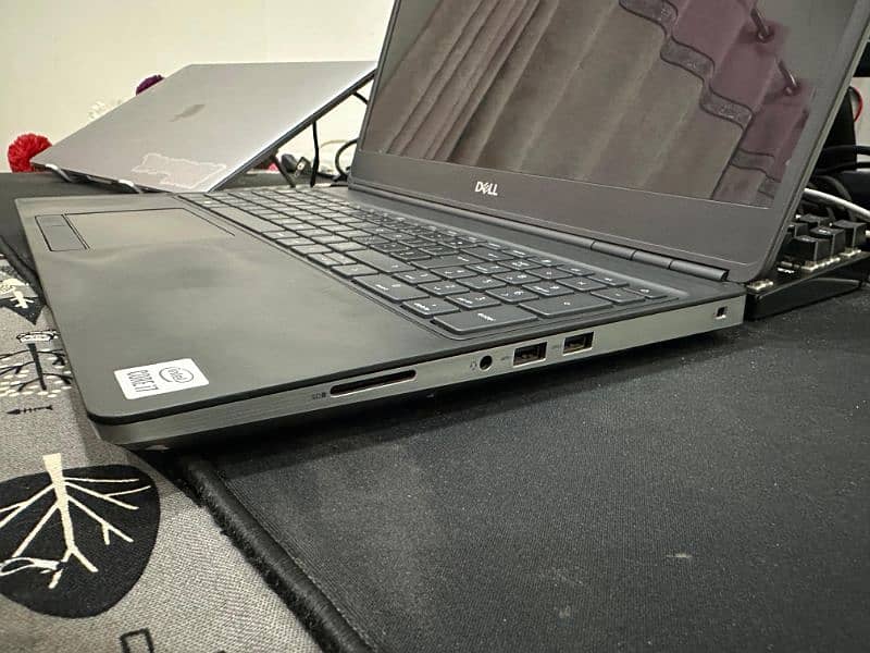 Dell Precision 7550 1