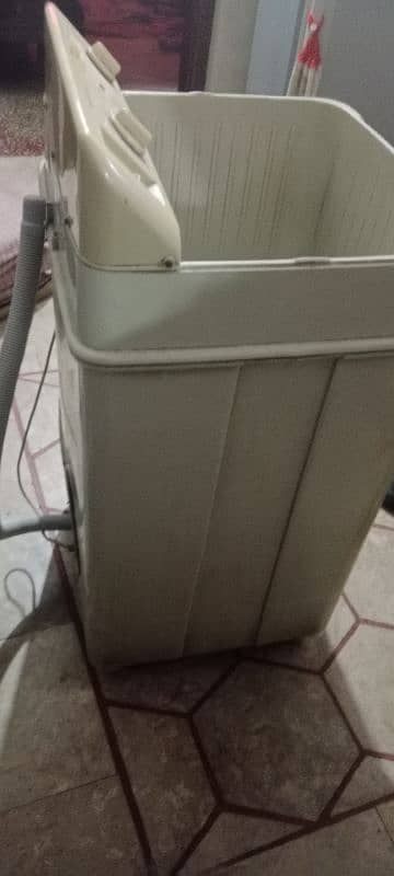 super aisa washing machine model SA-240 2