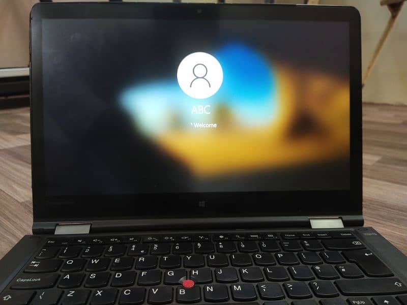 Lenovo yoga 14 i5 5th gen 3