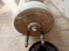 electric geyser good condition