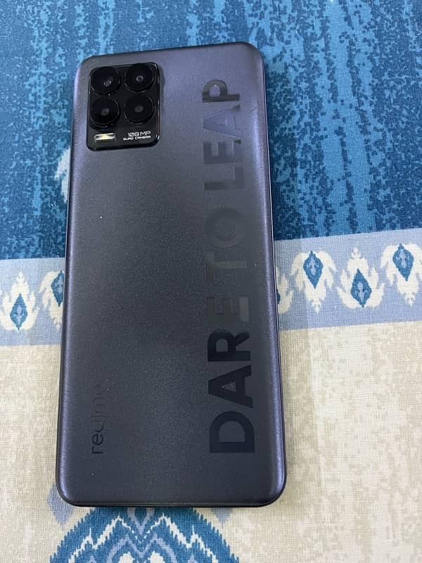 Realme 8 pro 10/10 condition with complete accesories 5