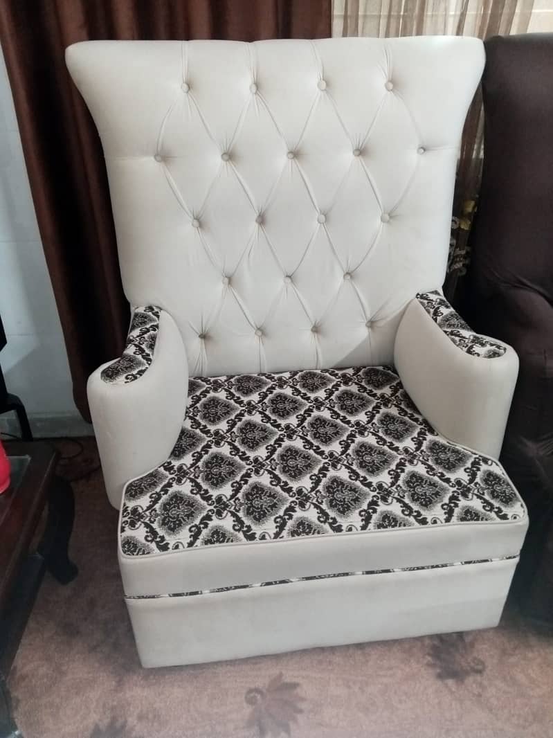 King size sofa chairs for sale 1