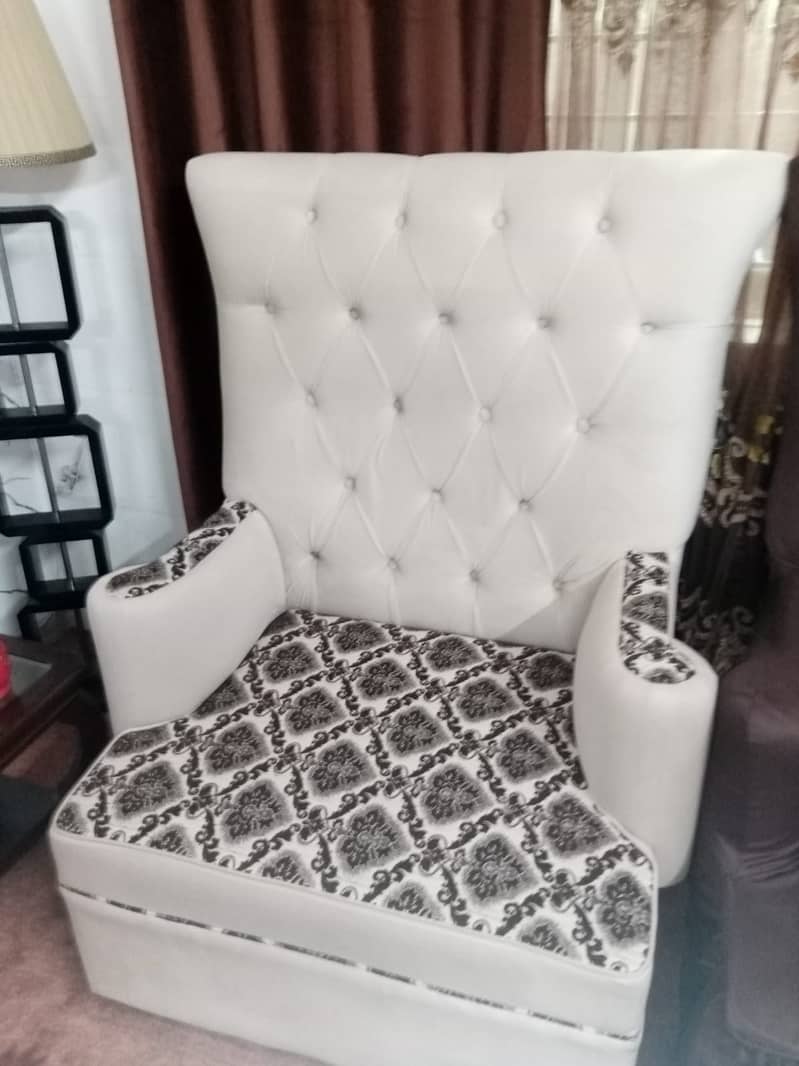 King size sofa chairs for sale 4