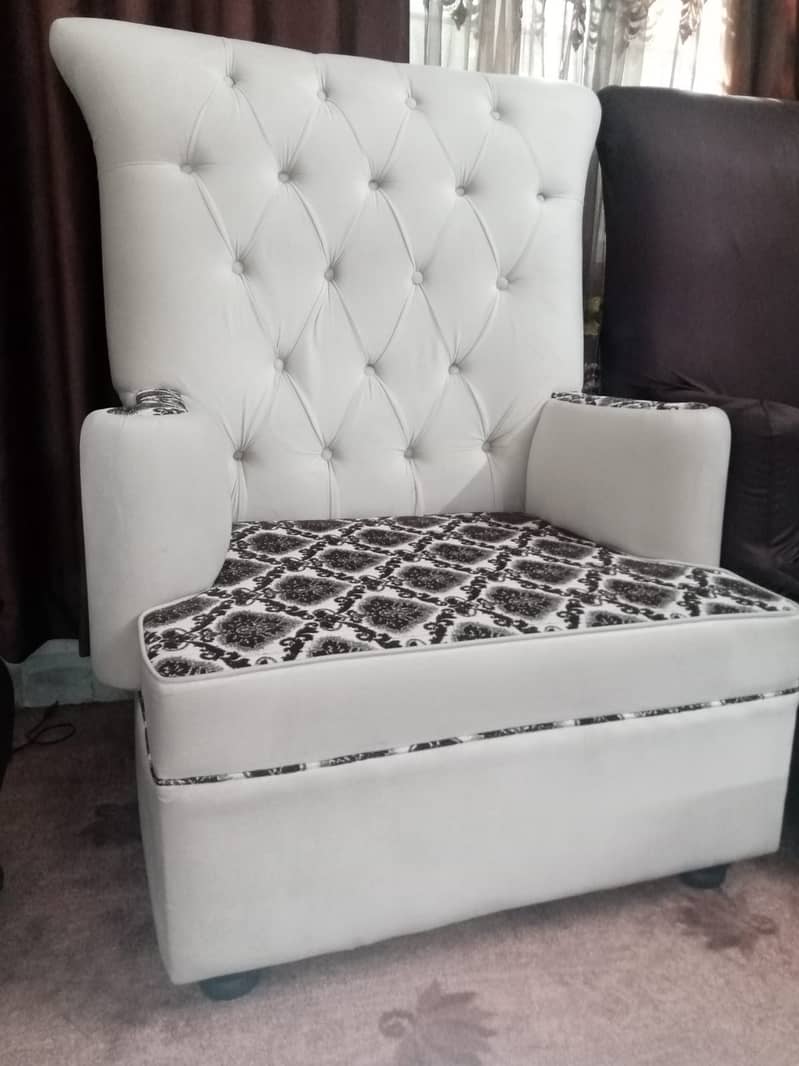 King size sofa chairs for sale 5