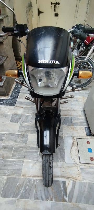 Honda deluxe 125 in good condition 0