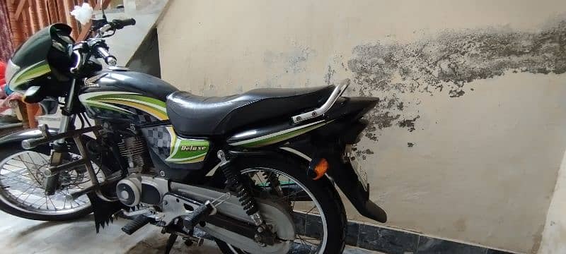 Honda deluxe 125 in good condition 6